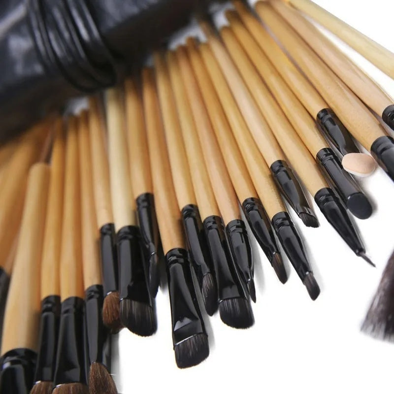 Gift Bag – 24 Pcs Professional Makeup Brush Set